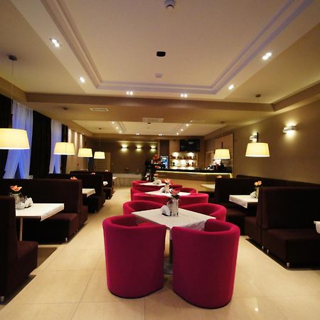 Hotel Hibiskus Boguchwala Экстерьер фото