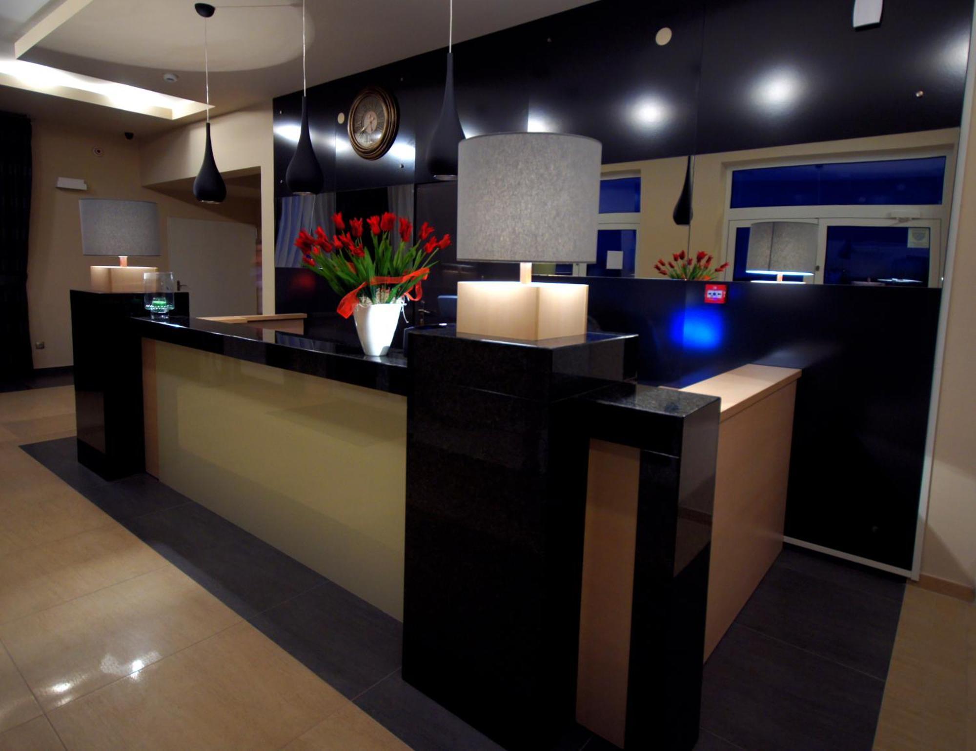 Hotel Hibiskus Boguchwala Экстерьер фото